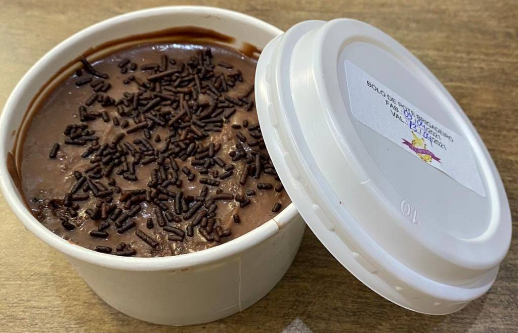 Bolo de Pote de Brigadeiro